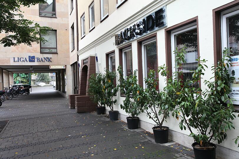 Einer der Tatorte war der Gehweg vor der Disco "Backside" in der Vorderen Sterngasse in der Nürnberger Innenstadt.