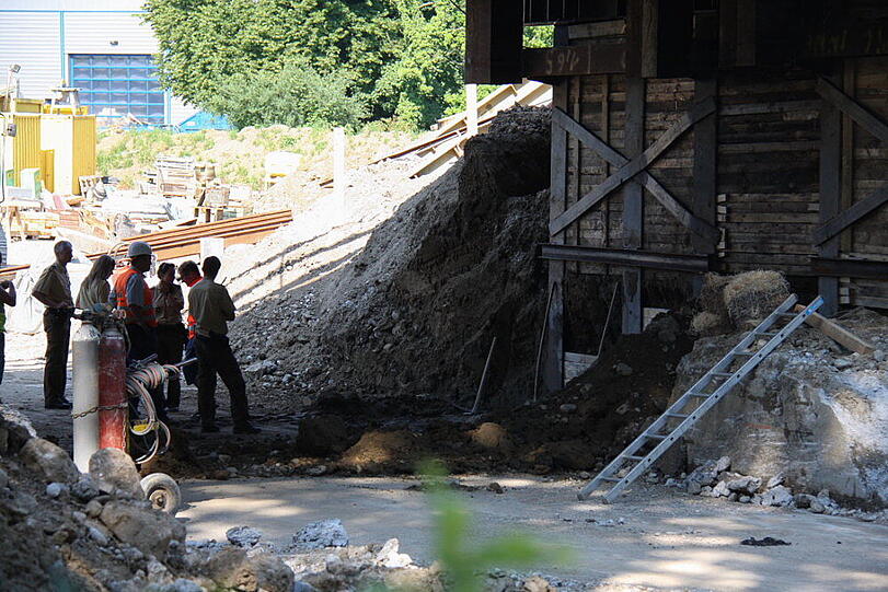 Alarm in Teisendorf: Ein verdächtiger Gegenstand sorgte an einer Baustelle für Aufregung. Eine Bombe? Der Kampfmitteldienst gab aber Entwarnung.
