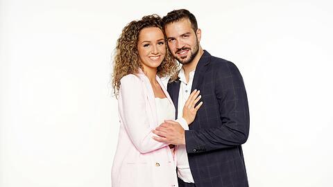 Samira und Yasin Cilingir sind 2021 bei "Das Sommerhaus der Stars" dabei.