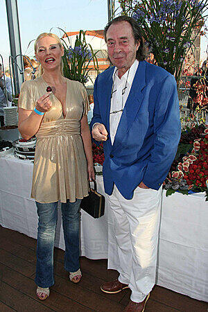 Beim entspannten Beisammensein mit Jutta Niethardt beim Sommerfest des Blue Spa.