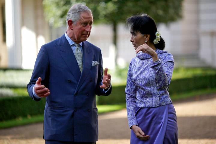 Prinz Charles traf am Vormittag vor der Taufe seines Enkels George noch die burmesische Oppositionspolitikerin Aung San Suu Kyi.