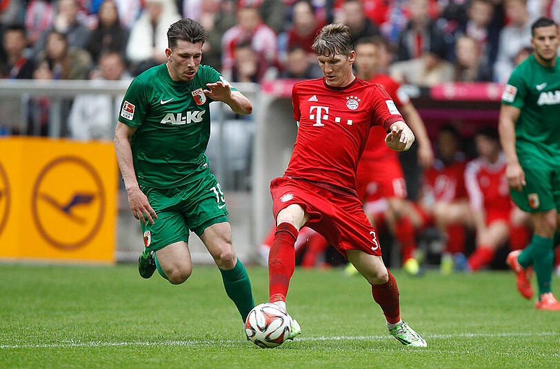 Bastian Schweinsteiger: Note 5. Als Lahm runter musste, übernahm er die Rolle des Kapitäns. Viel kritisiert nach der Barca-Pleite. Agierte diesmal viel defensiver. Spielaufbau war sein Job, verlor jedoch viele Bälle. Auch in so manchen Zweikämpfen nicht ganz auf der Höhe &ndash; etwa beim 0:1, als er zwar Bobadilla am Fünfmeterraum bedrängte, aber den Treffer nicht verhindern konnte.