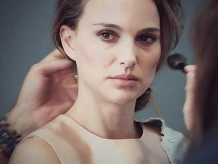Natalie Portman lässt sich für "Elle" ablichten