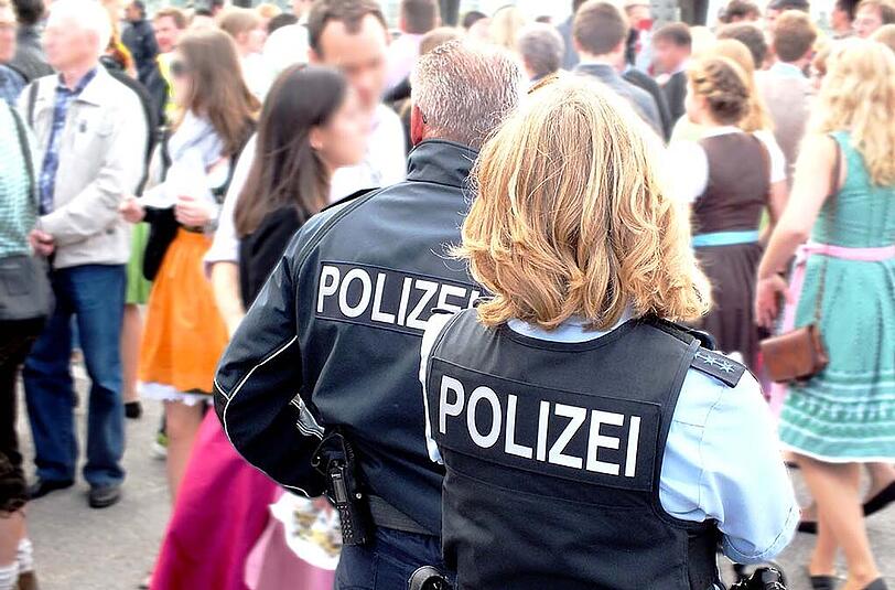 Während der Wiesn ist die Polizei im Dauereinsatz. (Symbolbild)