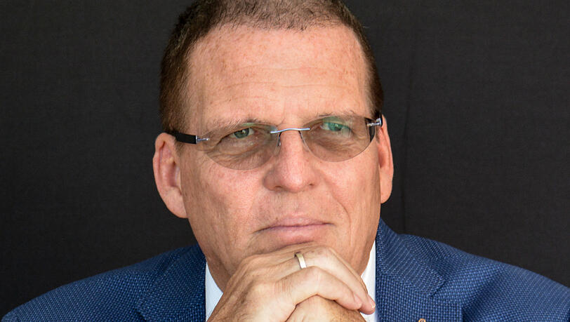Hartmut Walz. Hartmut Walz.