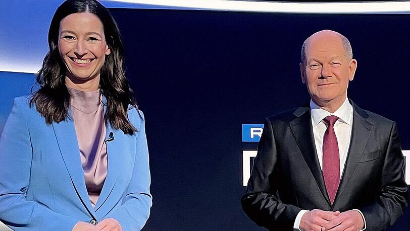 "RTL Direkt": Pinar Atalay wird Mitte Mai Bundeskanzler Olaf Scholz empfangen. "RTL Direkt": Pinar Atalay wird Mitte Mai Bundeskanzler Olaf Scholz empfangen.