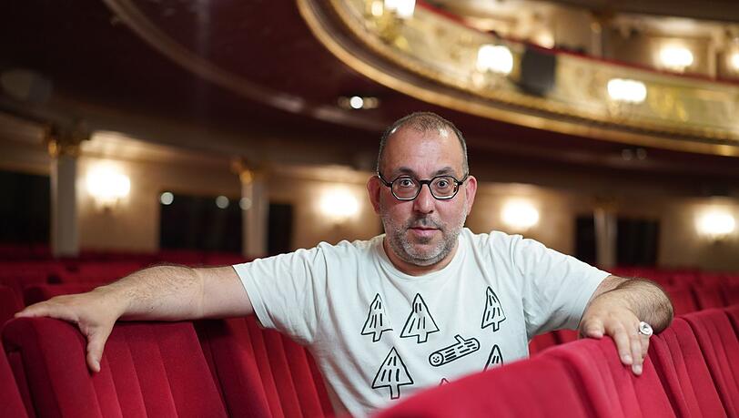 Der Intendant und Regisseur Barrie Koskys.