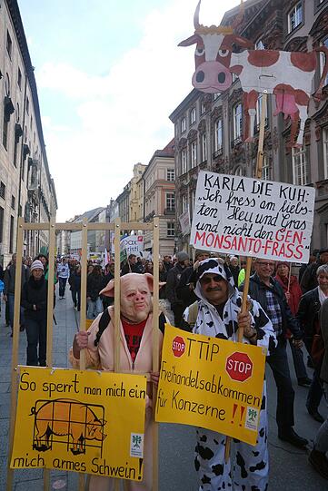 Manche verkleideten sich auch komplett um ihrer Forderung nachdruck zu verleihen!