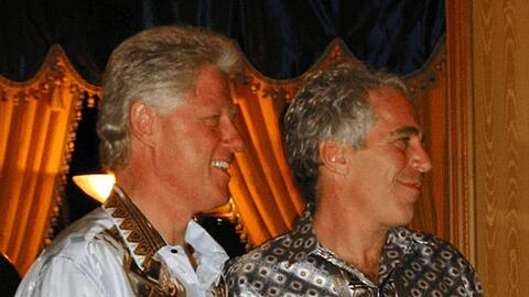 Bill Clinton und Jeffrey Epstein auf einem der ver&ouml;ffentlichten Bilder.