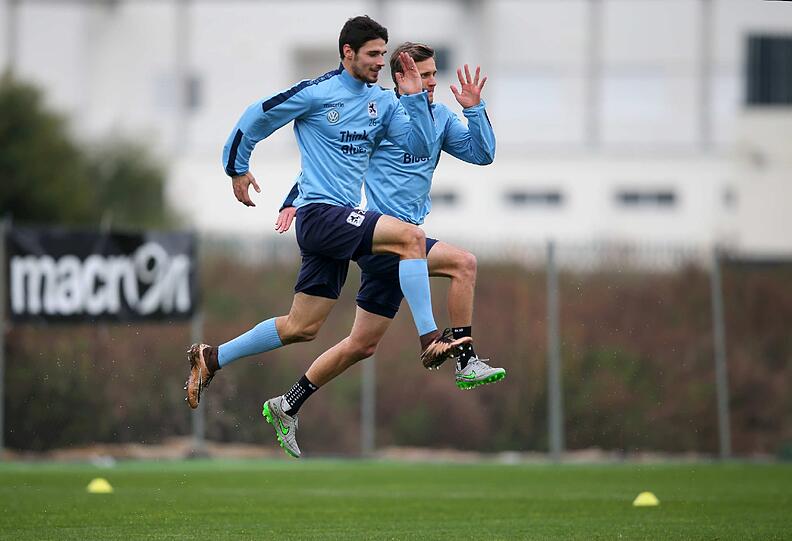 Vormittagstraining im Regen, Ankunft von Oberlöwe Peter Cassalette, kräfteraubender Zirkel am Nachmittag: Sehen Sie hier die Bilder vom dritten Tag des TSV 1860 in Estepona.