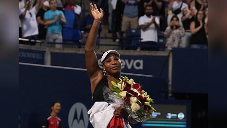 Serena Williams meldet sich vier Jahre nach dem Abschied zur&uuml;ck.