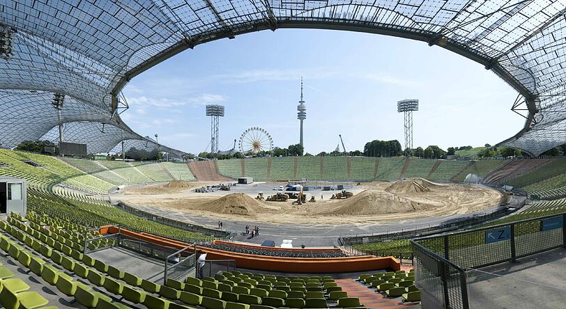 Die Red-Bull-X-Fighters im Olympiastadion.