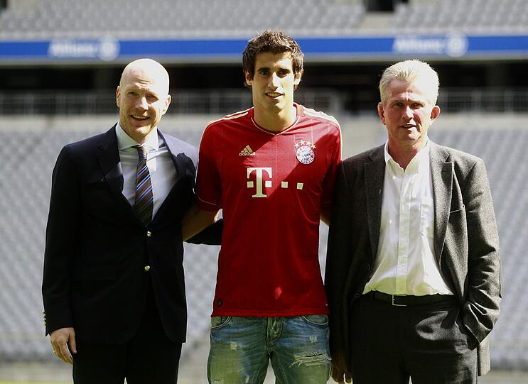 Javi Martínez ist am 29. August Bayer. Er kommt für 40 Millionen, unterschreibt bis 2017. Er ist der teuerste Transfer der Bundesliga.