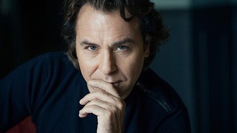 Roberto Alagna ist Franzose mit sizilianischem Migrationshintergrund - keine schlechte Voraussetzung für einen Tenor.