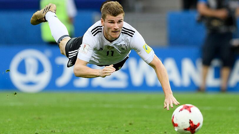 Spektakulär: Timo Werner trifft per Flugkopfball-Aufsetzer zum 2:0 gegen Kamerun.