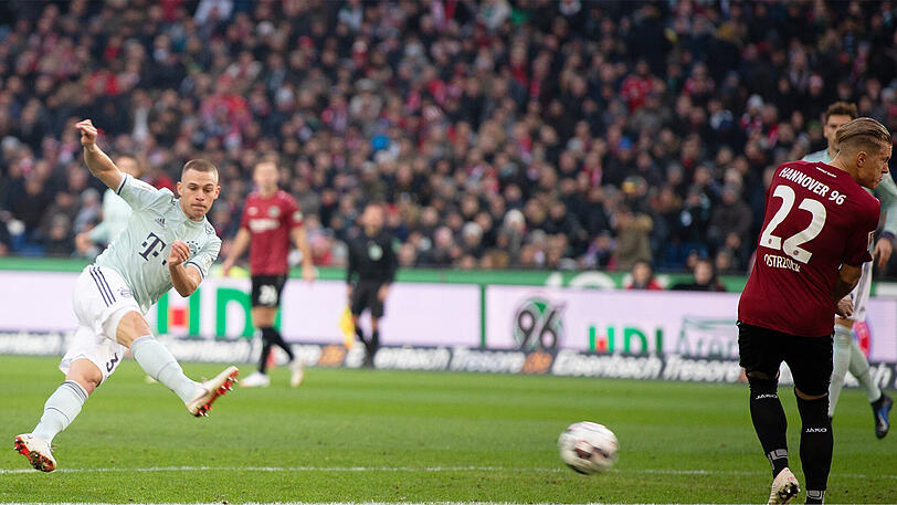 JOSHUA KIMMICH, NOTE 2: Neuer Kurzhaarschnitt, alte Rolle. Verteidigte hinten rechts und traf sofort. Nach etwas weniger als 60 Sekunden das 1:0 per hübscher Volleyabnahme &ndash; sein erster Liga-Saisontreffer. Auf gewohntem Terrain mit starker Leistung, guter Flanke zum 4:0.