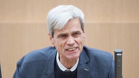 Hält rechtsextremistischen Terror für einen "Vogelschiss": Der AfD-Politiker Wolfgang Gedeon im baden-württembergischen Landtag.