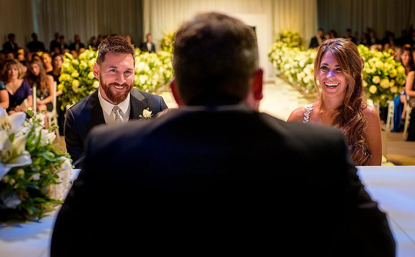Die Bilder von der Hochzeit von Barca-Superstar Lionel Messi.