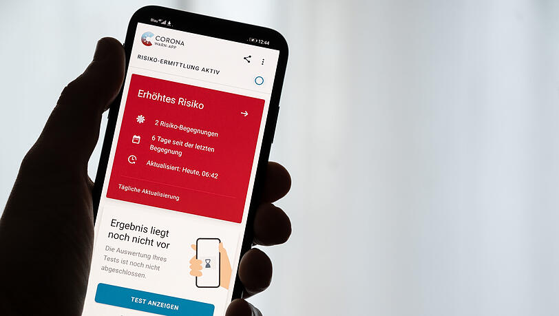 Die Funktionen der Corona-Warn-App gehen dem Münchner CSU-Stadtrat Hans Theiss nicht weit genug. (Symbolbild) Die Funktionen der Corona-Warn-App gehen dem Münchner CSU-Stadtrat Hans Theiss nicht weit genug. (Symbolbild)