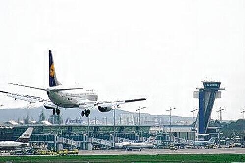 Am Nürnberger Airport bangen etliche Mitarbeiter um ihre Jobs.