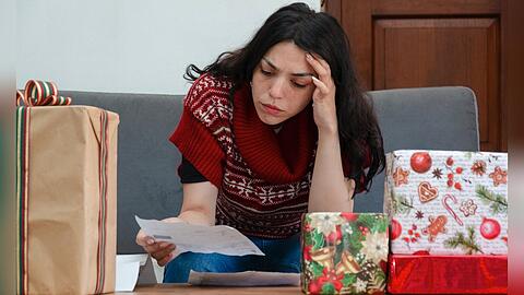 Frauen sp&uuml;ren den Weihnachtsstress h&auml;ufig besonders stark.