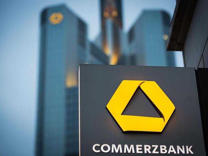 Die Commerzbank hadert mit den neuen Regeln für Wertpapiergeschäfte.