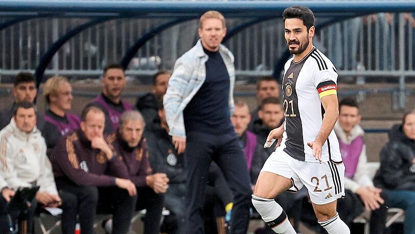 Spielgestalter, Kapitän und auch noch Torschützen – für Ilkay Gündogan läuft es gerade bei der DFB-Elf, für seine bayerischen Konkurrenten im Mittelfeld, Leon Goretzka und Joshua Kimmich, eher nicht.