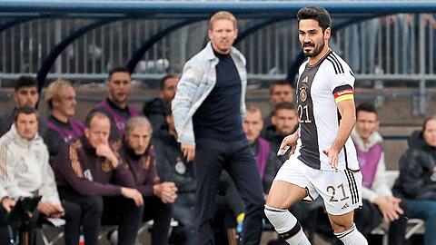 Spielgestalter, Kapitän und auch noch Torschützen – für Ilkay Gündogan läuft es gerade bei der DFB-Elf, für seine bayerischen Konkurrenten im Mittelfeld, Leon Goretzka und Joshua Kimmich, eher nicht.