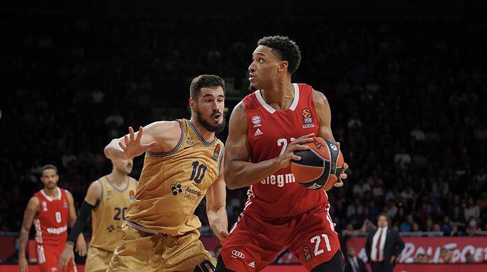Augustine Rubit (rechts) droht für das Euroleague-Spiel gegen Olimpia Mailand auszufallen.