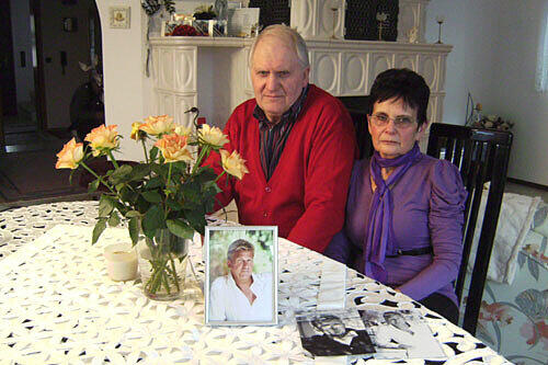 Sylvia und Hans M. vor wenigen Tagen: Da dachten sie noch, ihr Sohn Peter sei entführt oder oder gar ermordet worden.