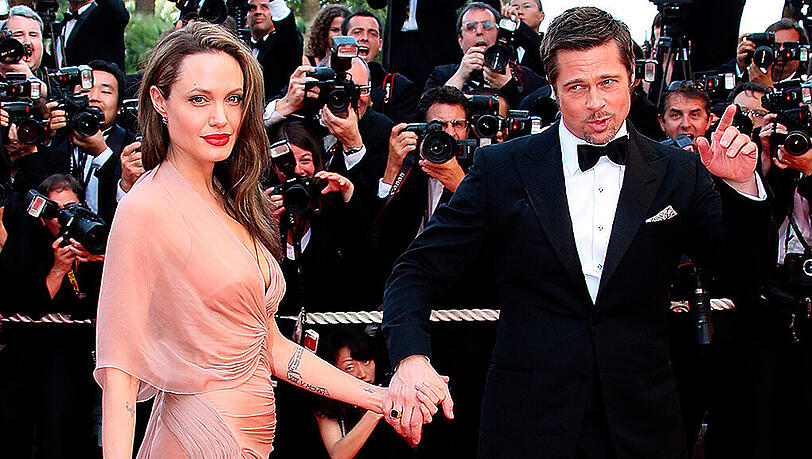 Zwölf Jahre sind sie das Traumpaar aller Traumpaare gewesen: Brangelina gibt es nicht mehr. Angelina Jolie und Brad Pitt lassen sich scheiden und kämpfen um das Sorgerecht ihrer sechs Kinder – und das offenbar sehr verbissen. Zwölf Jahre sind sie das Traumpaar aller Traumpaare gewesen: Brangelina gibt es nicht mehr. Angelina Jolie und Brad Pitt lassen sich scheiden und kämpfen um das Sorgerecht ihrer sechs Kinder – und das offenbar sehr verbissen.