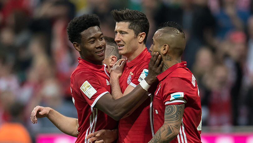 Vor allem Lewandowski überragte beim 4:1-Sieg gegen Dortmund. Vor allem Lewandowski überragte beim 4:1-Sieg gegen Dortmund.
