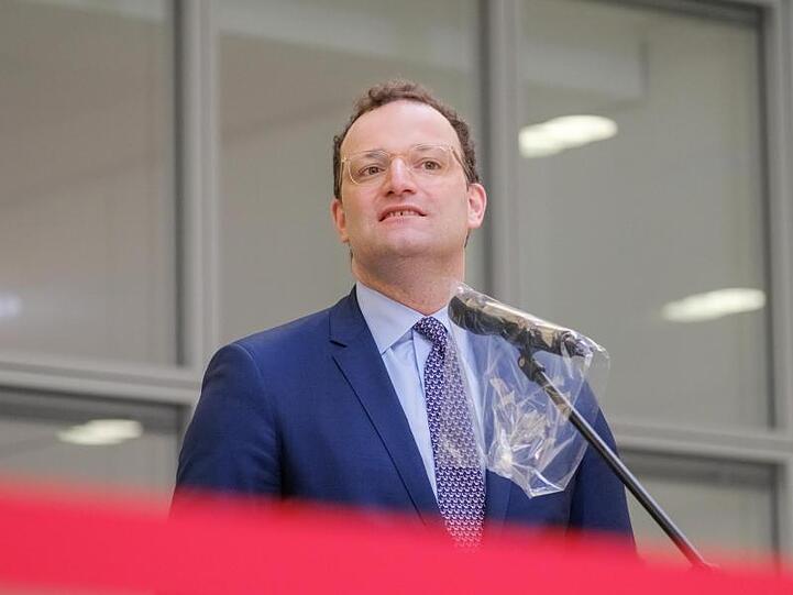 Hat keinen Zweifel am Hygiene-Konzept der Deutschen Fußball Liga: Jens Spahn, Bundesgesundheitsminister.