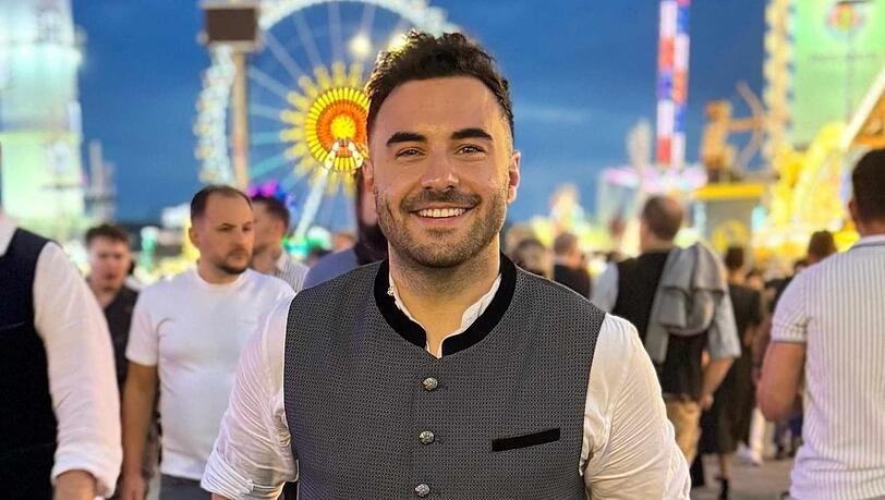 Schauspieler Lars Steinhöfel findet die Hotel-Preise zur Wiesn total überzogen. Schauspieler Lars Steinhöfel findet die Hotel-Preise zur Wiesn total überzogen.
