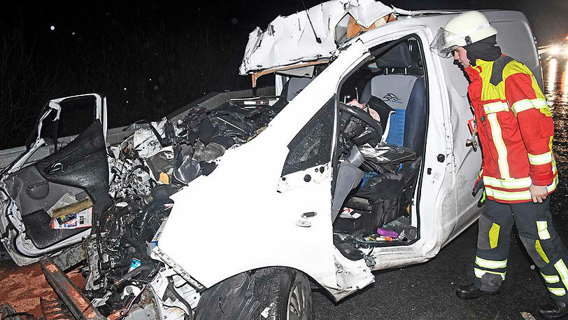 Weitere Bilder vom Unfallort.