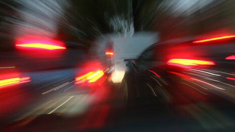 Die Führerscheine der drei Münchner wurden beschlagnahmt und die Autos von Angehörigen abgeholt. (Symbolbild)