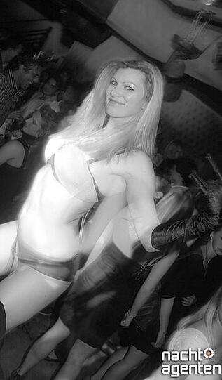 Extrem viel nackte Haut gab?s am Freitag beim 8 Jahre Partypusher im Sugar zu sehen. Mehr Bilder unter: www.nachtagenten.de.