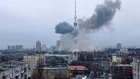 Angriff auf den Fernsehturm in Kiew.