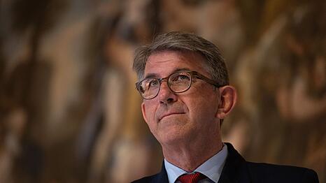 Kulturstaatsminister Weimer: "Zu oft verwechseln wir Gratismut mit Heldentum und Zivilcourage mit Lautstärke."