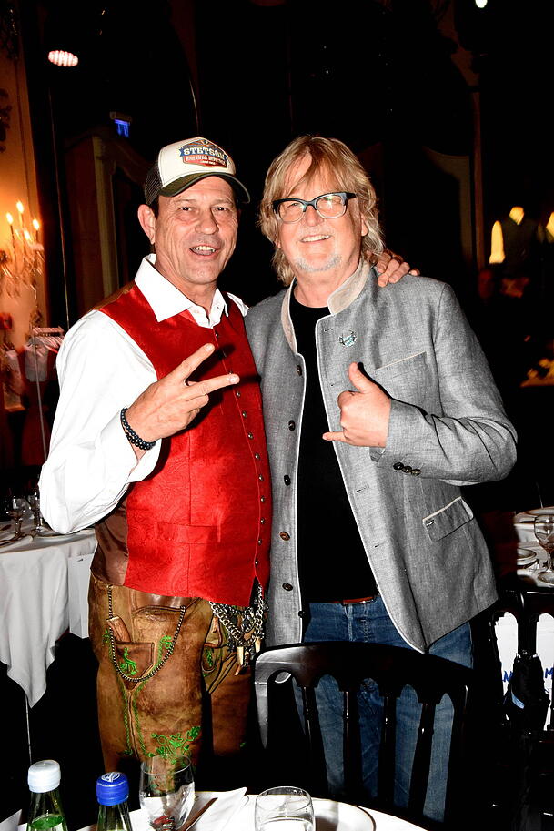 Schauspieler Michel Guillaume ("Soko-München") und Produzent Martin Krug (r.) sind am Donnerstag ebenfalls beim Angermaier-Trachtenfrühstück im Deutschen Theater zu Gast. Schauspieler Michel Guillaume ("Soko-München") und Produzent Martin Krug (r.) sind am Donnerstag ebenfalls beim Angermaier-Trachtenfrühstück im Deutschen Theater zu Gast.