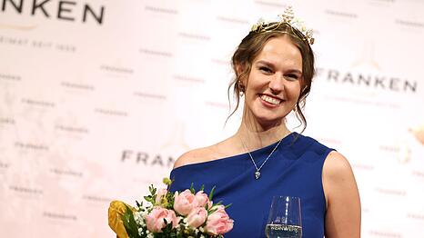 Angelina Seiler ist die 68. Fr&auml;nkische Weink&ouml;nigin.