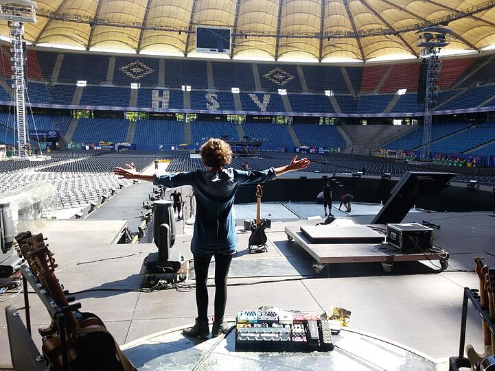 Danner vorm Auftritt in einer Arena, wo sonst nicht immer so gut gespielt wird...