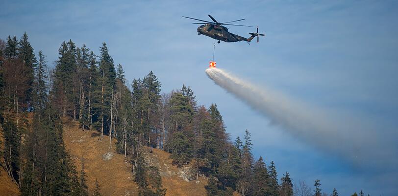 Der Waldbrand hatte sich von drei auf acht Hektar ausgebreitet