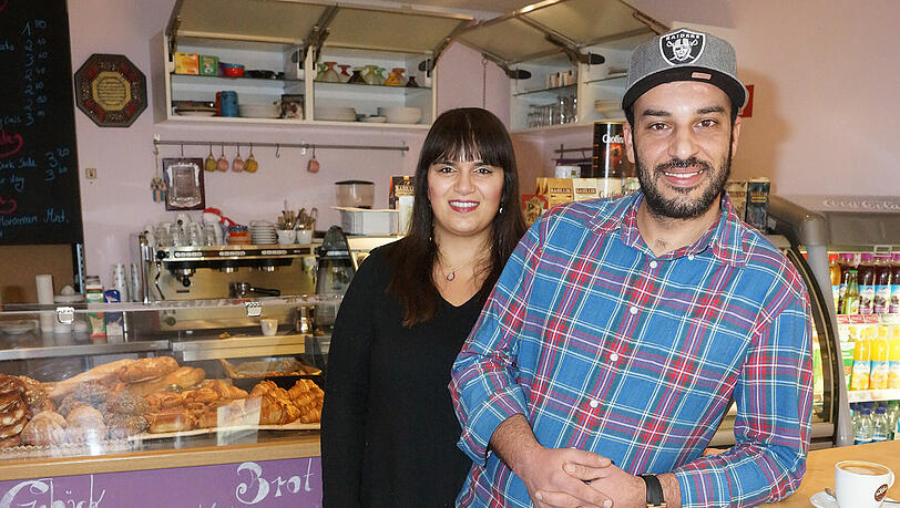 Issam und Baran Ben Ahmed in ihrer Boulangerie. Issam und Baran Ben Ahmed in ihrer Boulangerie.
