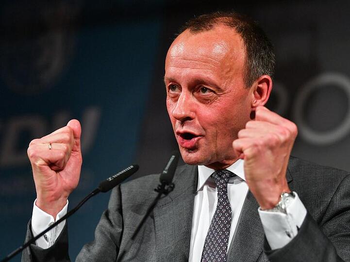 "Ich gehe davon aus, dass die wirtschaftspolitischen Fragen im Laufe der nächsten Wochen und Monate an Bedeutung gewinnen, vielleicht sogar das beherrschende Thema des Bundestagswahlkampfes 2021 werden", sagt Friedrich Merz.
