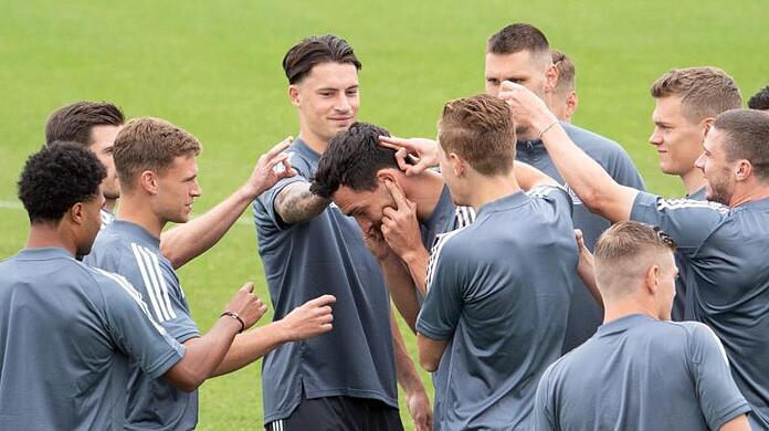 Die deutschen Spieler zeigten sich beim Abschlusstraining gut gelaunt.