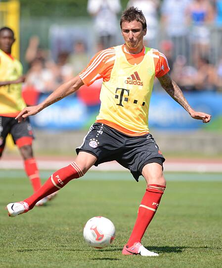 Nächste Runde im Trainingslager: Am vierten Tag schwitzen die Spieler des FC Bayern in der Sonne.