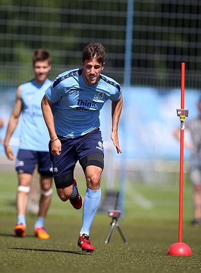 Schwitzen in der Vorbereitung: Löwen-Trainer Torsten Fröhling ließ seine Mannschaft beim Vormittagstraining am Dienstag sprinten.