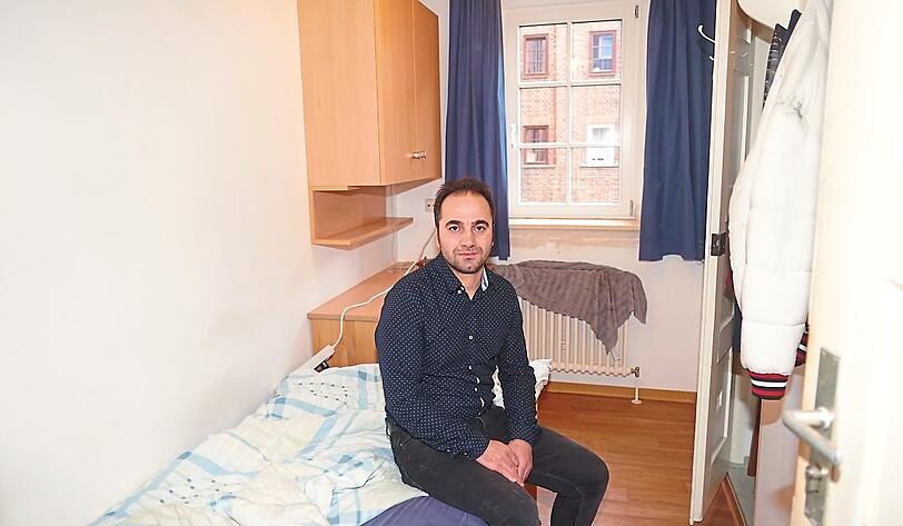 Küchenhelfer Rakan S. wohnt auf sieben Quadratmetern. Miete: 195 Euro.