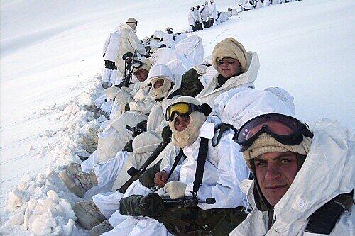 Türkische Soldaten hatten im Schnee einen natürlichen Feind